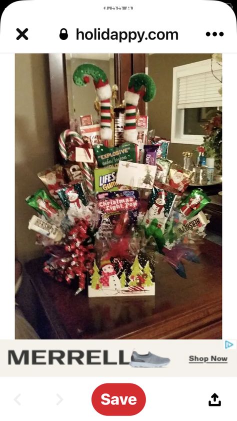 Christmas Candy Arrangements, Candy Christmas Bouquet, Christmas Candy Gift Baskets, Christmas Candy Bouquets, Christmas Candy Basket Ideas, Christmas Gift Bouquet, Christmas Chocolate Bouquet, Christmas Candy Bouquet Ideas, Candy Bouquet Christmas