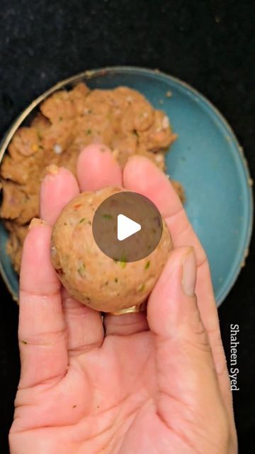 Mutton Kofta Recipe, Kofta Curry Recipe, Kofta Curry, Kofta Recipe, Ginger Garlic Paste, Indian Dessert, Small Tomatoes, Indian Dessert Recipes, Indian Desserts