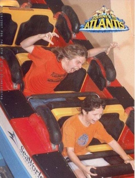 Funny Roller Coaster Pictures - 20 Pics    Some of these will haunt my dreams... Roller Coaster Pictures, Rollercoaster Funny, Justin Bieber Jokes, Indian Funny, Perfectly Timed Photos, Funny Couples, Funny Dog Videos, Epic Fails, Funny Graphics