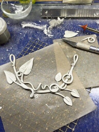 WIP Biomorphic Jewelry, Precious Metal Clay Tutorial, Metal Clay Designs, Diy Solar Panels, Metal Clay Tutorial, Metal Clay Art, Hoping For The Best, Precious Metal Clay Jewelry, Pmc Jewelry