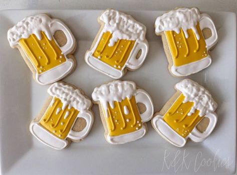 Mug Sugar Cookie, Cookie Bar Wedding, Beer Cookies, Wine Cookies, St Patrick's Day Cookies, Cookies Ideas, Beer Cake, Iced Cookies, Cut Out Cookies