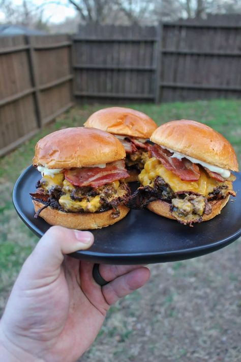 You searched for Cheesy onion burger smash - Over The Fire Cooking Perfect Burger Recipe, Best Hamburger Patty Recipe, Hamburger Recipes Patty, Over The Fire Cooking, Smash Burger Recipe, Smash Burgers, Onion Burger, Fire Food, Grilled Onions