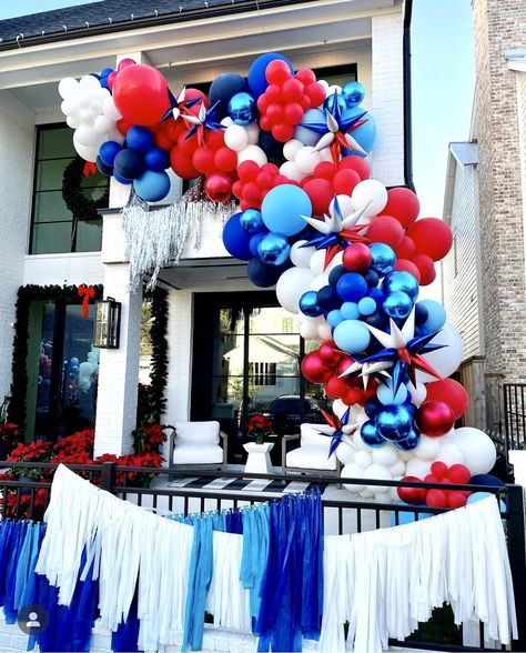 Red Blue And Gold Balloon Garland, Blue And Red Party Decor, Red White Blue Balloons, Red And Blue Balloon Garland, Red Blue Balloon Garland, Red White And Blue Balloon Decorations, Red White And Blue Balloons, Red White Blue Balloon Garland, Patriotic Graduation Party