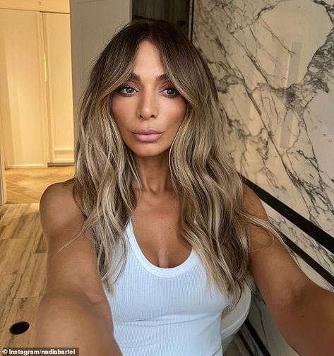 Permanent Hair Extensions, Baylage Hair, Balayage Long Hair, Wedding Hair Colors, Tech Lifestyle, Brown Hair Balayage, Blonde Hair Inspiration, White Powder, Hair Makeover