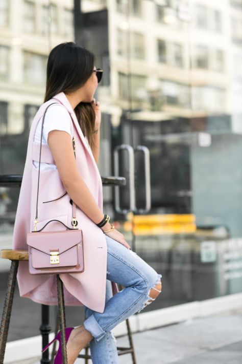 Pumps Outfit, Karen Walker Sunglasses, Wendy's Lookbook, Zara Bag, Nyc Style, Sleeveless Blazer, Outfit Top, Marissa Webb, Happy Friday Everyone