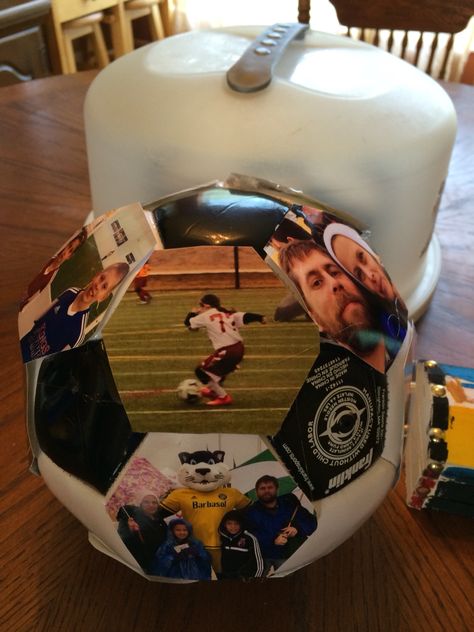 Father's Day Picture Soccer Ball Diy Gifts For Boyfriend Birthday, Gifts For Boyfriend Birthday, Fathers Day Pictures, Artwork Diy, Romantic Anniversary Gifts, Best Boyfriend Gifts, Diy Anniversary, Soccer Birthday, Bf Gifts