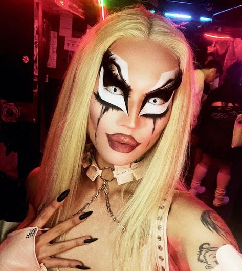 Dragula Drag, Hoso Terra Toma, Drag Queens, Creative Makeup, After Dark, Season 4, Best Makeup Products, Halloween Face Makeup, Queen