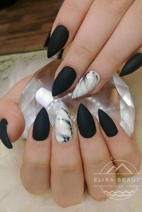 Black Marble Nail Designs, Matte Green Nails, Short Stiletto Nails, Marble Nail Design, Spongebob Nails, Black Marble Nails, Brown Nail Art, Water Nails, Marble Nail Designs