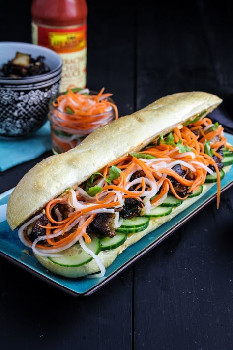 Pork Belly Banh Mi Sandwich, Pork Belly Bahn Mi Recipe, Bhan Mi Sandwich Pork, Pork Belly Banh Mi, Bahn Mi Sandwich Pork Belly, Ban Mi Sandwich Recipe Pork, Pork Belly Bahn Mi Sandwich, Ban Mi Sandwich Recipe, Pork Belly Sandwich Recipes