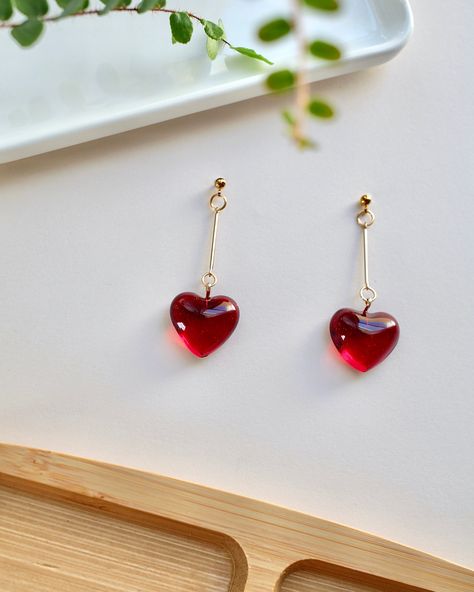 Red Items Aesthetic, Valentine Jewelry Ideas, Valentines Day Jewellery, Arrival Poster, Valentine Earrings, Drop Earrings Simple, Earring Simple, Red Heart Earrings, Heart Earring