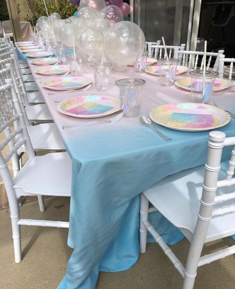 Mexican Cowboy Party, Bubble Party Theme, Mexican Cowboy, Bubble Birthday Parties, Iridescent Party, Pastel Baby Shower, Bubble Birthday, Spongebob Party, Bubble Party