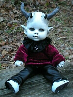 Ooak HANDMADE handpainted CREEPY BABY HOBGOBLIN evil IMP demon SPRITE witchy... Imp Demon, Baby Doll Art, Diy Halloween Doll, Diy Halloween Art, Halloween Comics, Creepy Doll Halloween, Horror Crafts, Creepy Baby Dolls, Small Baby Dolls