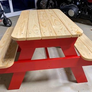 Diy Kids Picnic Table Plans, Pick Nick Table Ideas, Kids Picnic Table Diy, Kids Table Diy, Diy Kids Picnic Table, Kids Wooden Picnic Table, Small Picnic Table, Kids Picnic Table Plans, Kids Outdoor Table