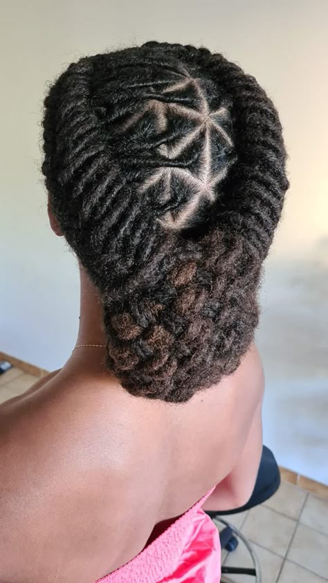 Locs Hairstyles For Wedding, Loc Styles For Women, Tips For Black Women, Short Dreadlocks Styles, Dreads Styles For Women, Loc Updo, Hairstyles For Wedding, Dreadlock Hairstyles For Men, Beautiful Dreadlocks