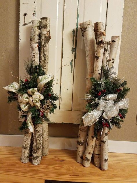 Birch Tree Wreath, Birch Tree Diy Projects, Birch Wood Christmas Decor, Christmas Birch Tree Decor, Birch Log Crafts, Branch Decor Christmas, Crafts With Branches, Birch Tree Christmas Decor, Birch Christmas Decor