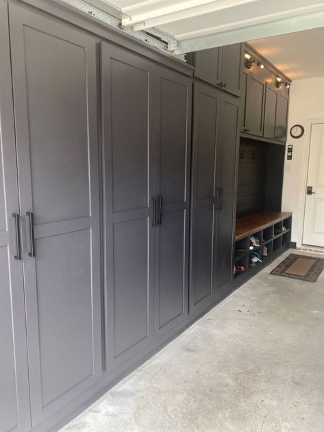 #farmhousedecor #rustichomedecor #rusticdecor #farmhousehomedecor Garage Lockers, Garage Shoe Storage, Garage Storage Plans, Organization Garage, Garage Closet, Garage Storage Inspiration, Diy Garage Storage Cabinets, Garage Design Interior, Garage Organisation