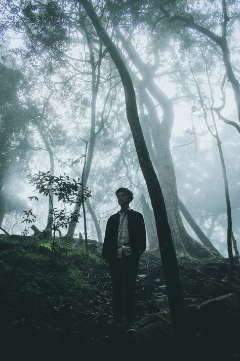 Men Standing, Jungle Photography, Outdoor Portrait Photography, Simple Photography, Photography Tricks, Nature Photoshoot, Portrait Photography Men, Woods Photography, Forest Photos