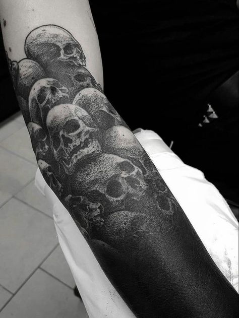 Men Realism Tattoo, Biomech Tattoo, Black Sleeve Tattoo, J Tattoo, Skull Sleeve Tattoos, Skull Sleeve, Rings And Necklaces, Blackout Tattoo, Scary Tattoos