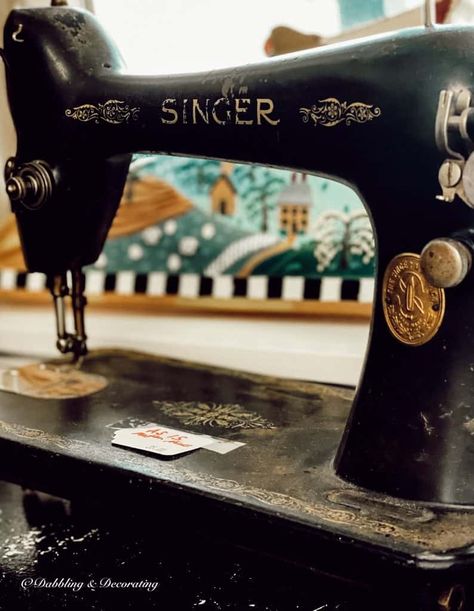 Vintage Singer Sewing Machine in Thrift Shop Repurpose Singer Sewing Machine, Old Sewing Machine Repurposed, Antique Sewing Machine Repurpose Ideas, Decorating With Antique Sewing Machine, Repurpose Antique Sewing Machine, Vintage Singer Sewing Machine Repurposed, Antique Singer Sewing Machine Repurposed, Vintage Sewing Machines Decoration, Antique Sewing Machine Table Repurposed