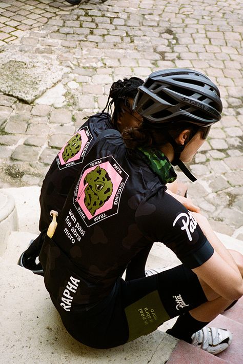 Cycling Branding, Luxury Campaign, Womens Cycling Kit, Bike Jersey Design, Cycling Kits Design, Cycling Clothing And Equipment, Running Jersey, Rapha Cycling, Baggy Jean Shorts