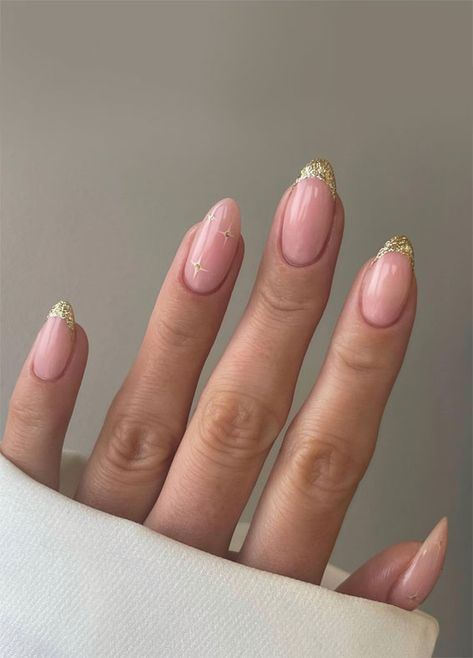 glitter nails, festive nails, new year eve nails, glitter tip nails, glitter french tip nails, festive nail art White Nails With Gold, Negative Space Nail Art, Glitter French Tips, Space Nails, Elegant Nail Art, Tip Nails, 2023 Trends, New Year's Nails, Prom Nails