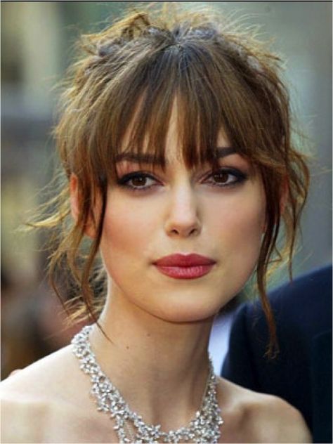 My ideal bangs Trendy We Fryzurach, Messy Hair Updo, Long Face Shapes, Fest Outfits, Long Face Hairstyles, Classic Hairstyles, Curly Hair Women, Fringe Hairstyles, Curly Hair With Bangs