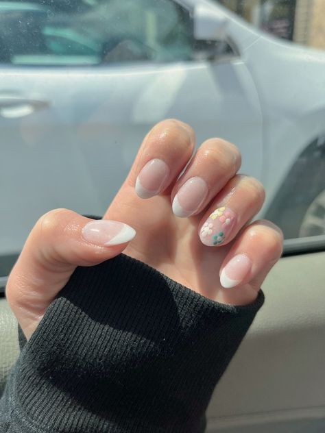 Spring Nails French Tip, Pretty Spring Nails, Spring French Tip Nails, Spring French Tip, Spring Nails French, Pink Spring Nails, Country Acrylic Nails, Nails French Tip, Trendy Shades