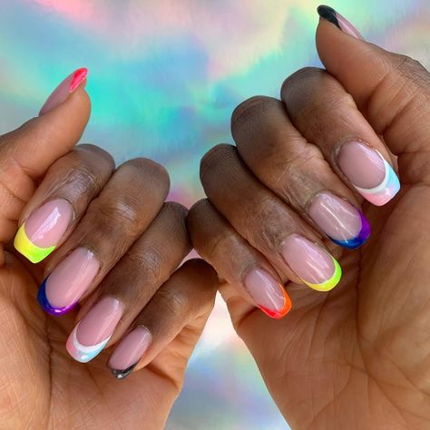 Bisexual Nails, Subtle Pride Nails, Inclusive Pride Flag, Ombré French, Nails Ombré, Yin Yang Nails, Ombre French Tips, Brown People, Pride Nails