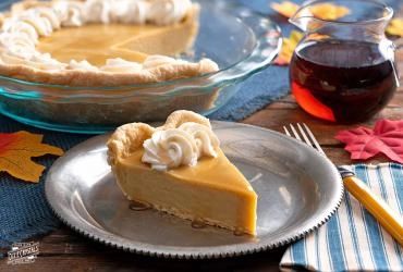 Recipes | Dixie Crystals Maple Cream Pie Recipe, Maple Cream Pie, Maple Syrup Pie, Easy Banoffee Pie, Key Lime Tarts, Vanilla Wafer Crust, Lime Tart, Slice Of Pie, Chocolate Pecan Pie