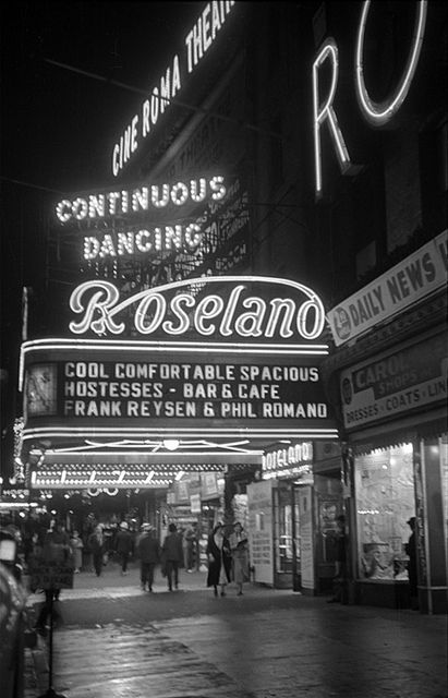 The Roseland Ballroom on Times Square at 51st Street and Broadway, New York -- 1938. Next door is the Cine Roma Theater known also in various incarnations as the Piccadilly, Warner's and Minsky's Oriental. Photo by George Mann of the comedy dance team, Barto and Mann. Old Nyc, Black White Aesthetic, Vintage Nyc, New York Vintage, Black And White Picture Wall, Old New York, Vintage New York, Black And White Aesthetic, Black And White Pictures