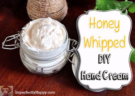 Today I bring you my recipe for Whipped Honey DIY Hand Cream. There are only 4 all-natural ingredients and they are shelf stable, so you can keep it... Diy Hand Cream, Whipped Honey, Diy Body Butter, Honey Diy, Diy Lotion, Dry Winter Skin, Homemade Lotion, Diy Skin Care Recipes, Diy Cosmetics