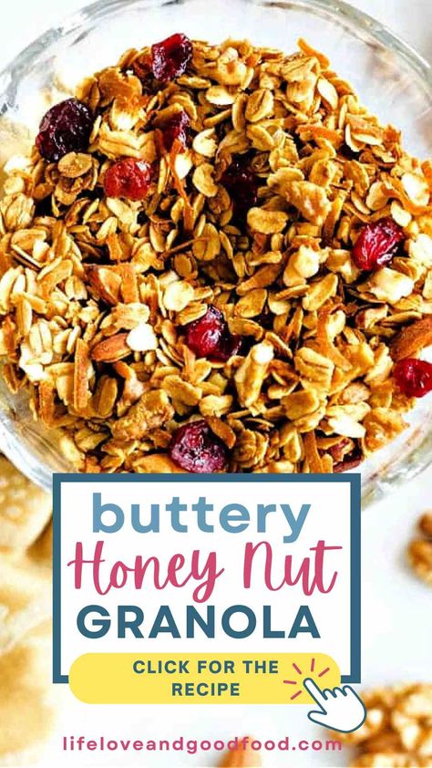 Honey Nut Granola Recipe, Nut Granola Recipe, Breakfast Yogurt Parfait, Oatmeal Energy Bites, Fruit Granola, Easy Granola Recipe, Easy Homemade Granola, Banana Granola, Coconut Oatmeal