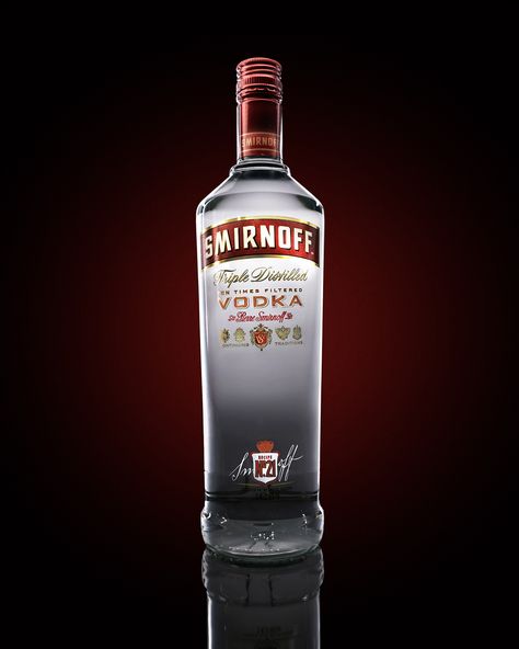 Smirnoff Bottle, Smirnoff Red, Johnnie Walker Whisky, Vodka Red, Alcohol Spirits, Smirnoff Vodka, Refreshing Summer Drinks, Vodka Drinks, Cigars And Whiskey