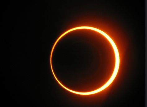 The new moon will sweep in front of the sun to create this year's first solar eclipse on June 10. A bright annulus - or ring - will surround the moon silhouette at mid-eclipse. ☀️🌑 Photo: At the mid-point of the October 3, 2005, annular solar eclipse, the outer rim of the sun appeared in a bright ring around the new moon. Image via Flickr user Abel Pardo Lopez in Madrid, Spain. Thank you, Abel! 📸 Go to EarthSky.org to find out more about this year's upcoming first solar eclipse! Astrology For The Soul, Partial Eclipse, Eclipse Solar, Moon Silhouette, Pinhole Camera, Solar Eclipses, Solar Flare, Hubble Space Telescope, Before Sunset