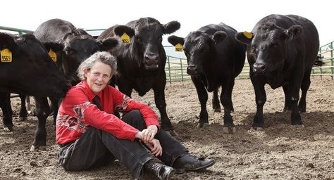 Thinking In Pictures, Temple Grandin, Mighty Girl, Women's History Month, Animal Science, Women's History, Animal Behavior, Reading Levels, Book Awards