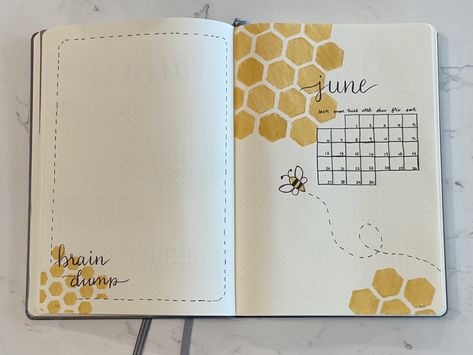 Large blank page with small drawing in corner for a brain storm space, Adjacent page honeycomb drawing with bee flying around template of month of June. Bees Journal Ideas, Bee Theme Bullet Journal, Bee Journal Ideas, Book Journal Monthly Spread, Bujo Bee Theme, Yearly Bullet Journal Ideas, Reading Journal Monthly Spread, Bujo Monthly Spread Ideas, April Monthly Spread