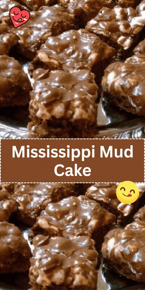 Mississippi Mud Cake Mud Pie Decor, Mississippi Mud Cake With Box Cake, Making Deserts, Whoopi Pies, Heavenly Cake, Crowd Recipes, Deep Dish Cookie, Mississippi Mud Cake, Mud Cake Recipes