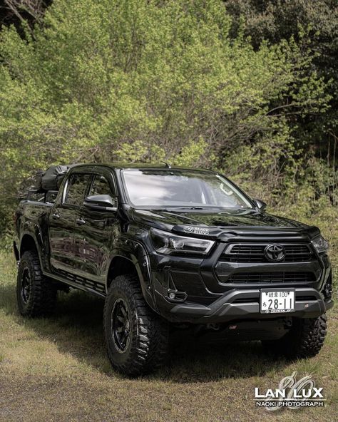 Toyota Hilux 4x4 Modified, Toyota Hilux Offroad, Toyota Hilux 4x4, Hilux 4x4, Big Van, Tactical Truck, Motocross Love, Pickup Car, Nissan Patrol