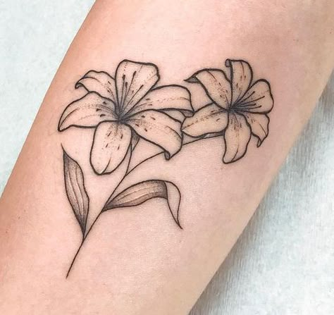 Easter Lily Tattoo, Chameli Flower, Jasmine Flower Tattoo, Tattoo Perna, Tats Ideas, Flower Jasmine, Easter Lily, Lily Tattoo, Jasmine Flower