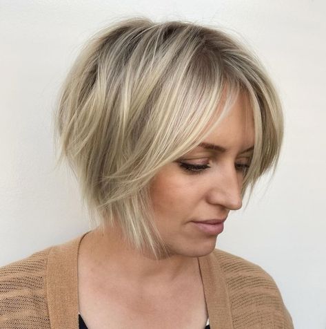 Long Side-Swept Feathered Fringe with a Short Bob Kids Haircuts, Feathered Bangs, Messy Bob Hairstyles, Soft Fringe, Pixie Cut With Bangs, How To Cut Bangs, Bangs Hairstyles, Lob Hairstyle, Bob With Bangs