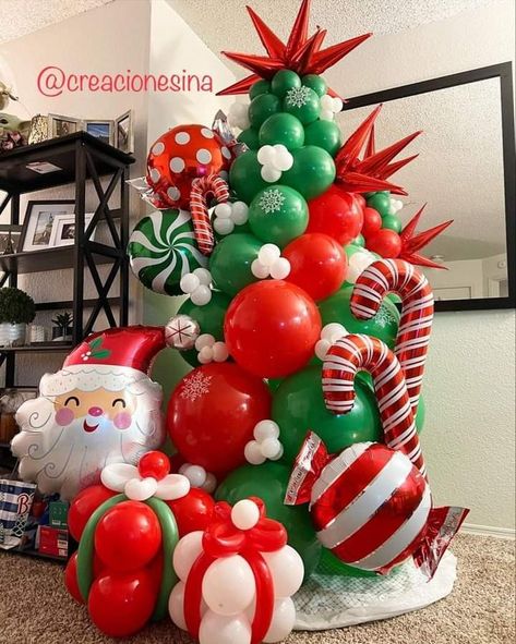 Balloon Decoration Ideas, Christmas Photography Family, Balloon Arrangement, Balloon Tree, Christmas Balloon Decorations, Holiday Balloons, Christmas Party Themes, First Birthday Decorations, Christmas Baby Shower