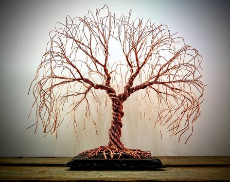 Wire Sculpture Art, Metal Trees, Tree Of Life Sculpture, Sculpture Wire, Wire Sculptures, Wire Art Sculpture, Gemstone Tree, Room Shelf, Wire Tree Sculpture