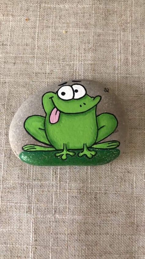 Rock Painting Ducks Stones, Frog Rocks Painted Stones, Cute Animal Rock Painting Ideas, Painted Frog Rocks, Frog Rock Painting Ideas, Frog Painted Rocks, Frog Rock, Crab Art, Brick Art