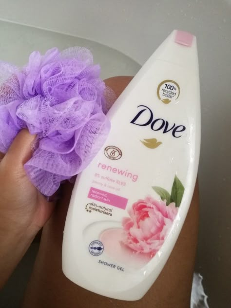 #DoveShowerGel Dove Strawberry Body Wash, Dove Body Wash Aesthetic, Aesthetic Body Wash, Dove Body Care, Body Wash Aesthetic, Dove Shower Gel, Body Wash Dove, Best Smelling Body Wash, Dove Products