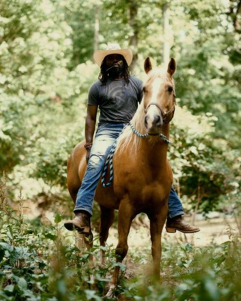 Justin Hardiman on Instagram: "I met some Black Cowboys in Atlanta and I was waiting for the right time to share these images with you guys I figured today would be a good day as I get ready to hit the black rodeo in downtown Jackson tonight 

Featuring the homies @jdshorseranch @datboidjango5.7" Black Cowboy Aesthetic, African American Cowboy, Cowboy Fit, Horse Shoot, Cowboy Character Design, Black Rodeo, Hotel Birthday, Waiting For The Right Time, Country Gal