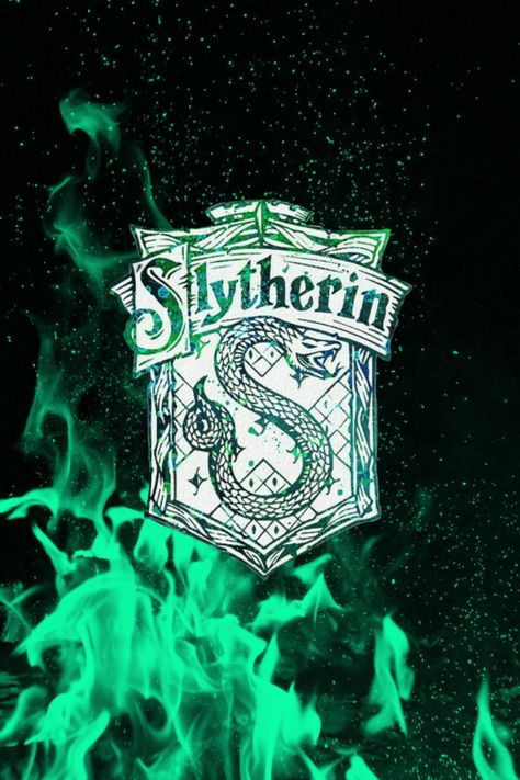 30+ Free Slytherin Backgrounds for your iPhone! - Prada & Pearls Slytherin Backgrounds, Aesthetic Harry Potter Wallpaper, Slytherin Aesthetic Wallpaper, Harry Potter Backgrounds, Slytherin Common Room, Aesthetic Harry Potter, Slytherin Wallpaper, Slytherin Crest, Wallpaper Aesthetics