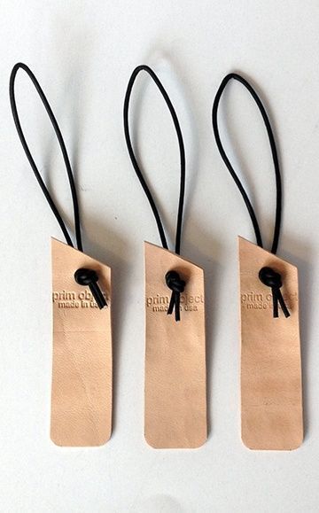 Leather Goods Packaging, Tags Design, Hang Tag Design, Leather Tags, Tags Diy, Leather Luggage Tags, Packaging Ideas, Leather Luggage, Luggage Bag