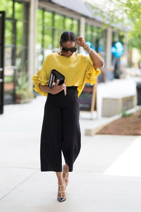 YELLOW RUFFLES AND BLACK CULOTTES — Awed by Monica Atlanta Fashion Blogger Black Culottes Outfit, Culotte Outfit, Work Outfits Women Professional, Culottes Outfit, Work Outfits Frauen, Black Culottes, Work Outfits Women Summer, Professional Work Outfit, Atlanta Fashion