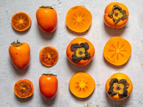 Persimmons are becoming popular in markets across the US, but they are much more complex and varied than many consumers realize. Chocolate Persimmon, Sharon Fruit, Persimmon Bread, Persimmon Recipes, Different Kinds Of Fruits, Persimmon Fruit, Holiday Salads, Fruit Company, Ceramic Magnets