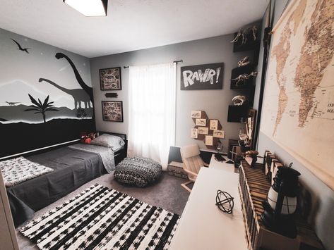 Dinosaur Safari Bedroom, Dinosaur Bedroom Aesthetic, Black And White Dinosaur Room, Dinosaur Boys Room Ideas, Safari Bedroom Ideas For Adults, Jurassic Bedroom, Toddler Room Design Ideas, Dinosaur Bedroom Ideas, Dinosaur Toddler Room